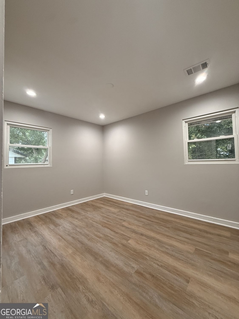 657 Robert E Lee Parkway - Photo 14