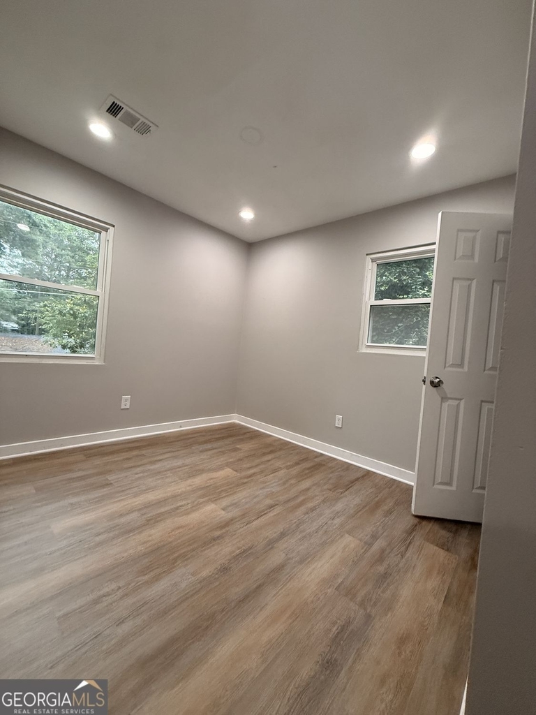 657 Robert E Lee Parkway - Photo 21
