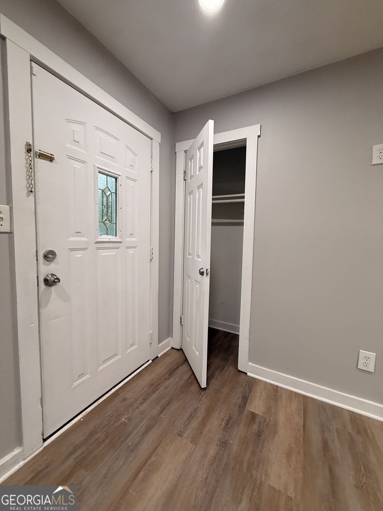 657 Robert E Lee Parkway - Photo 2