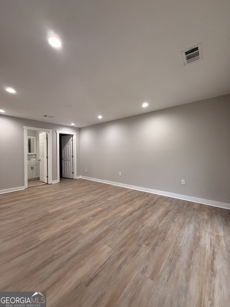 657 Robert E Lee Parkway - Photo 16