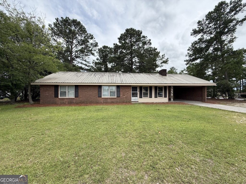 602 Hillcrest Parkway - Photo 0