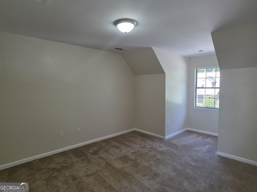 113 Towne Park Drive E - Photo 8
