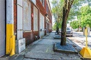 210 Walker Street Sw - Photo 2