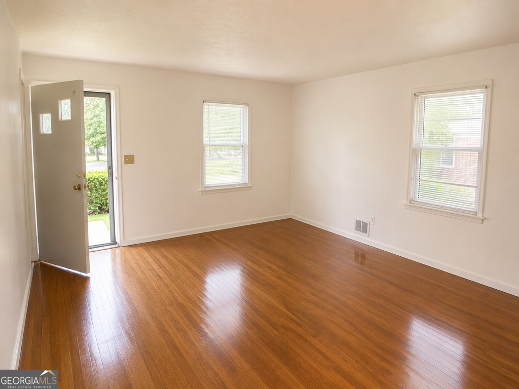 3543 Meadowview Court - Photo 6