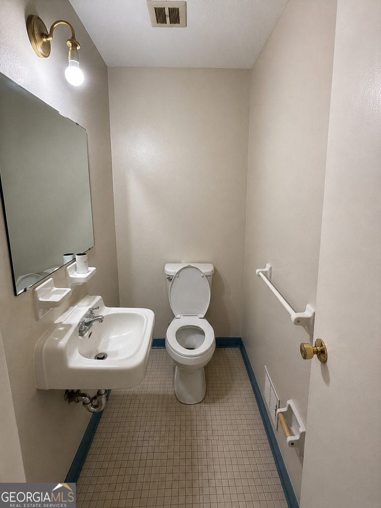 3543 Meadowview Court - Photo 12