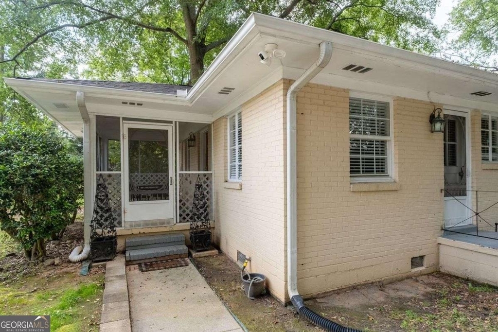 1401 Briarwood Road Ne - Photo 5