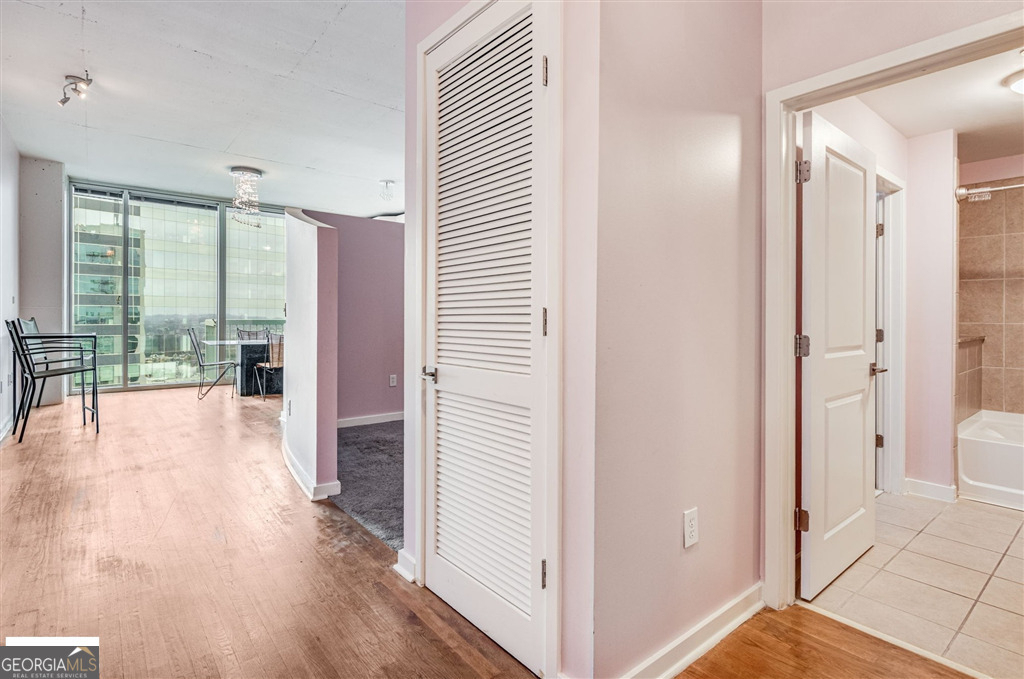 3324 Peachtree Road Ne - Photo 2
