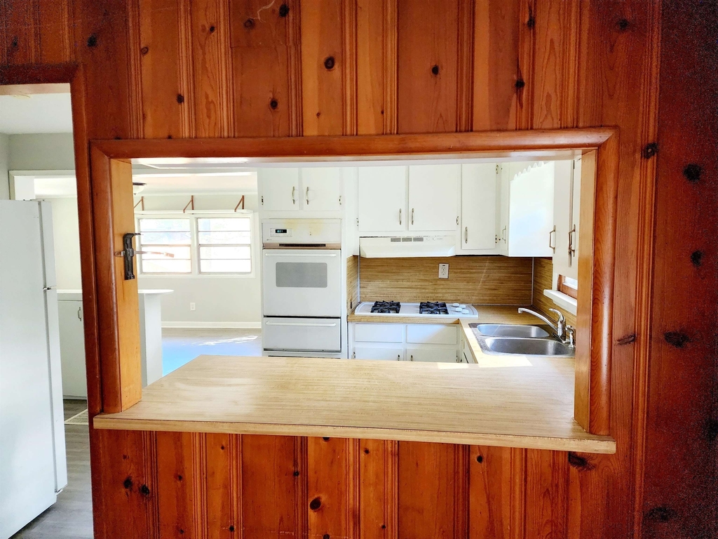 1808 Meadowglades Drive - Photo 5
