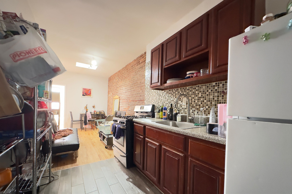 20 Covert Street - Photo 9