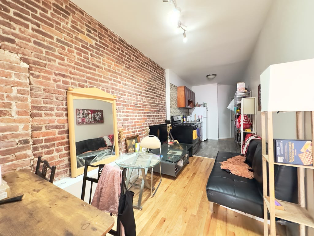 20 Covert Street - Photo 10