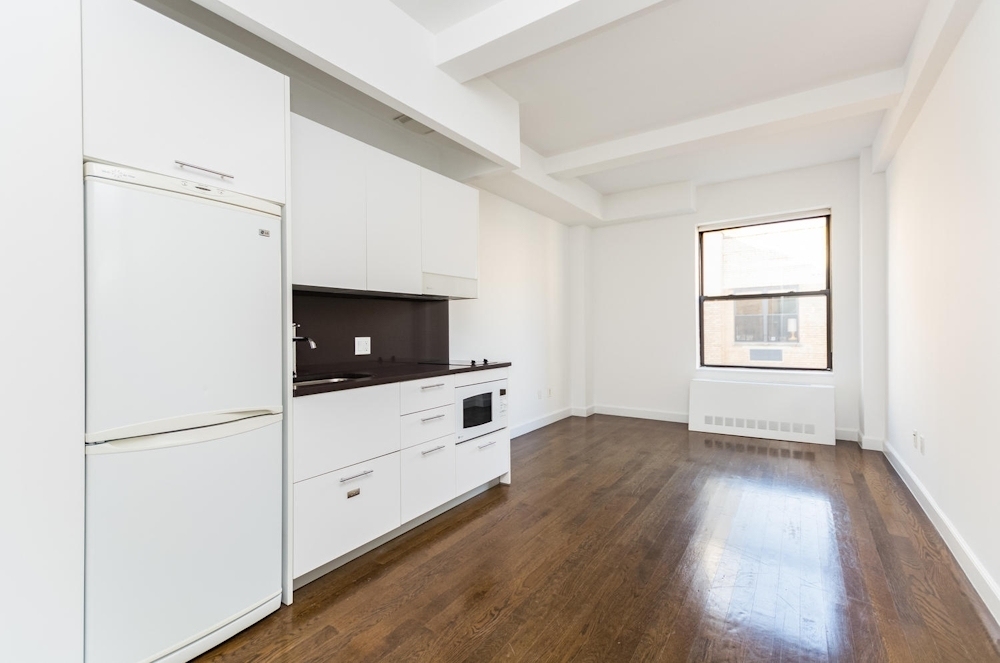 W 91ST ST - Photo 3