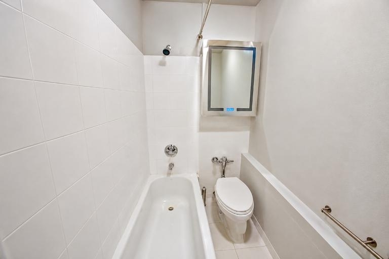 521 East 5th street  - Photo 3