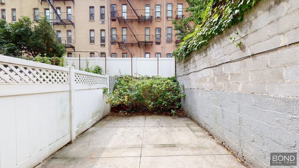 328 East 93rd street  - Photo 2