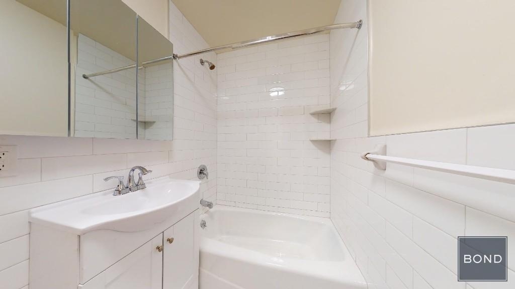 306 West 73rd Street - Photo 3