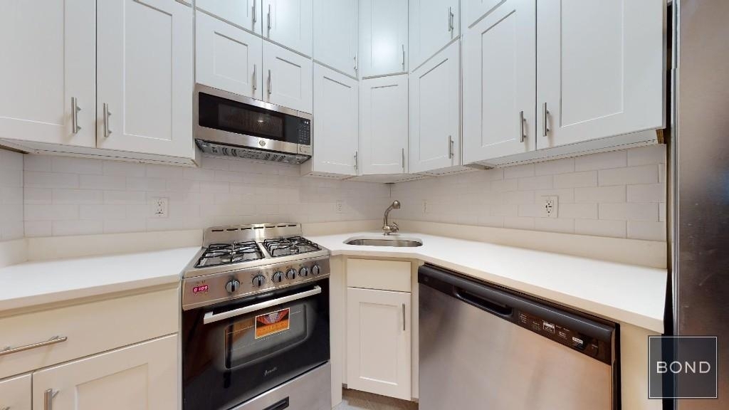 306 West 73rd Street - Photo 1