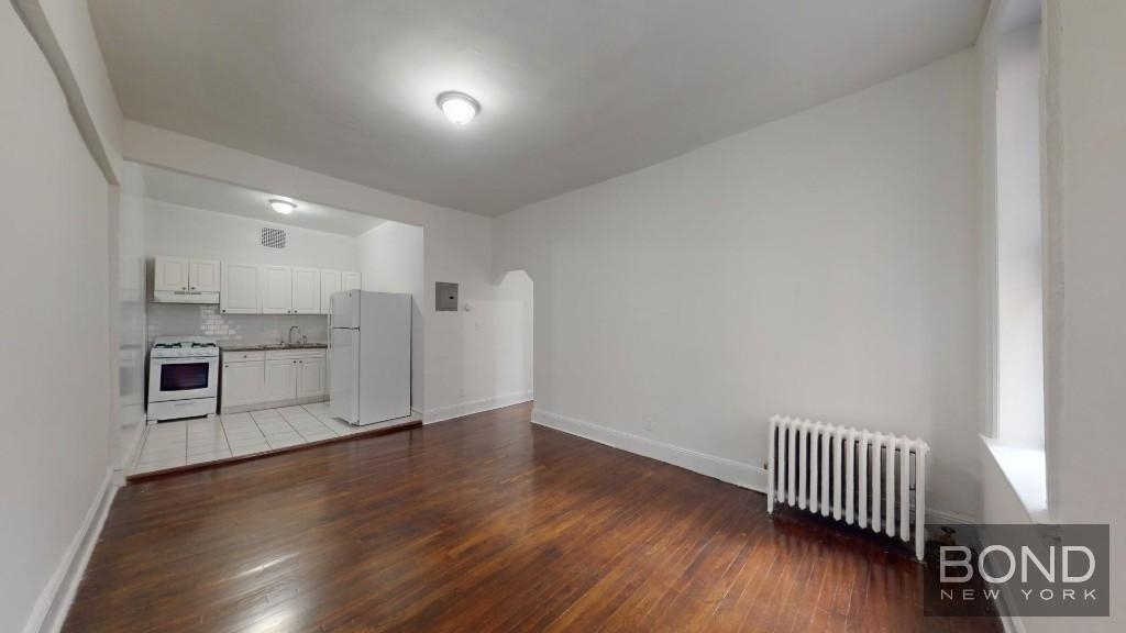 922 Third Avenue - Photo 0