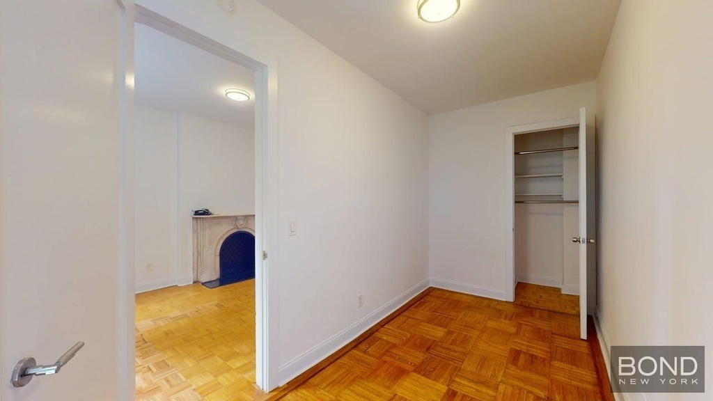 147 east 72nd Street  - Photo 2