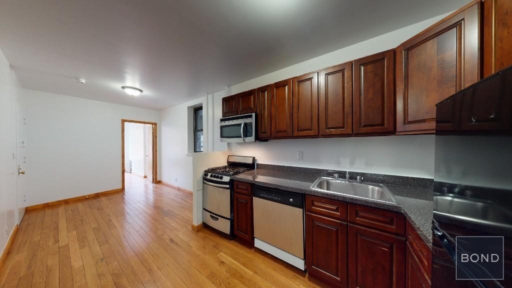 787 9th Avenue Apartment 4S - Photo 0