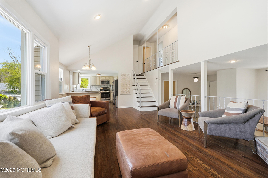 4 Cheryl Drive - Photo 15