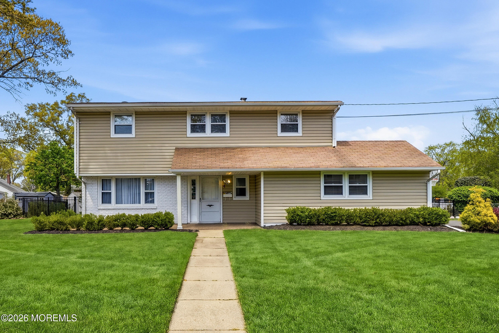 4 Cheryl Drive - Photo 0