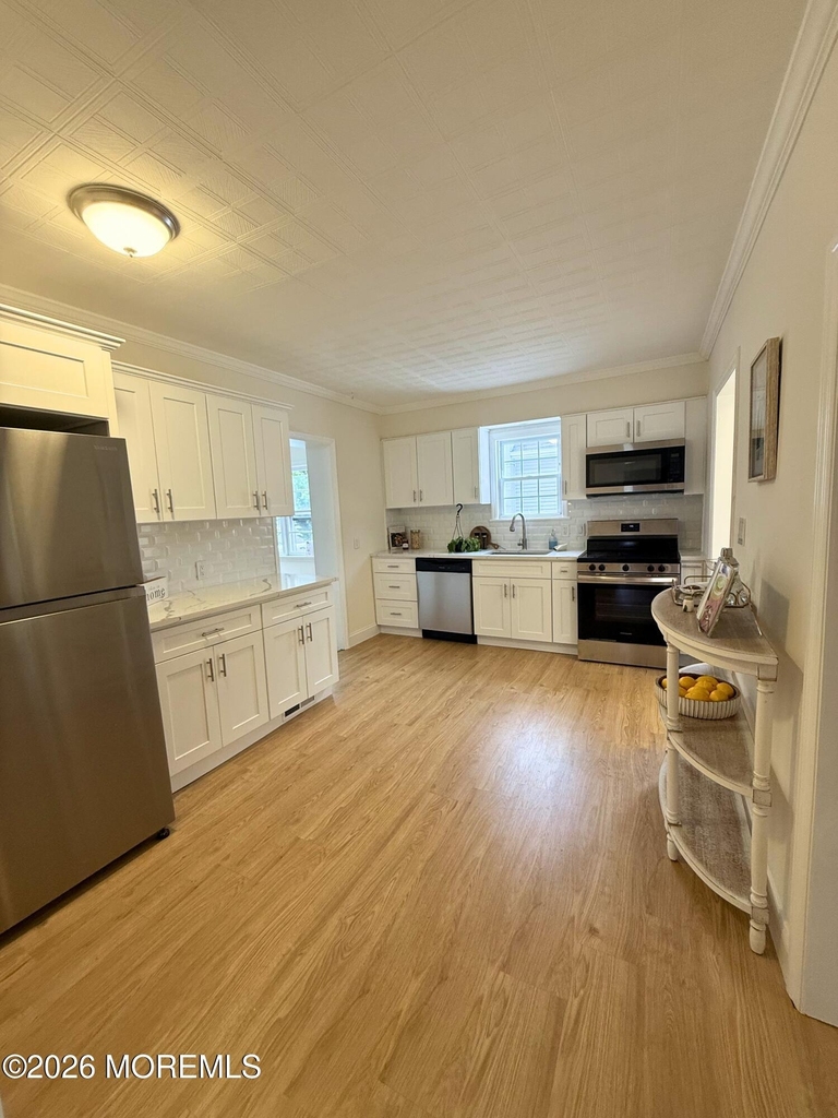 484 Bara Street - Photo 6