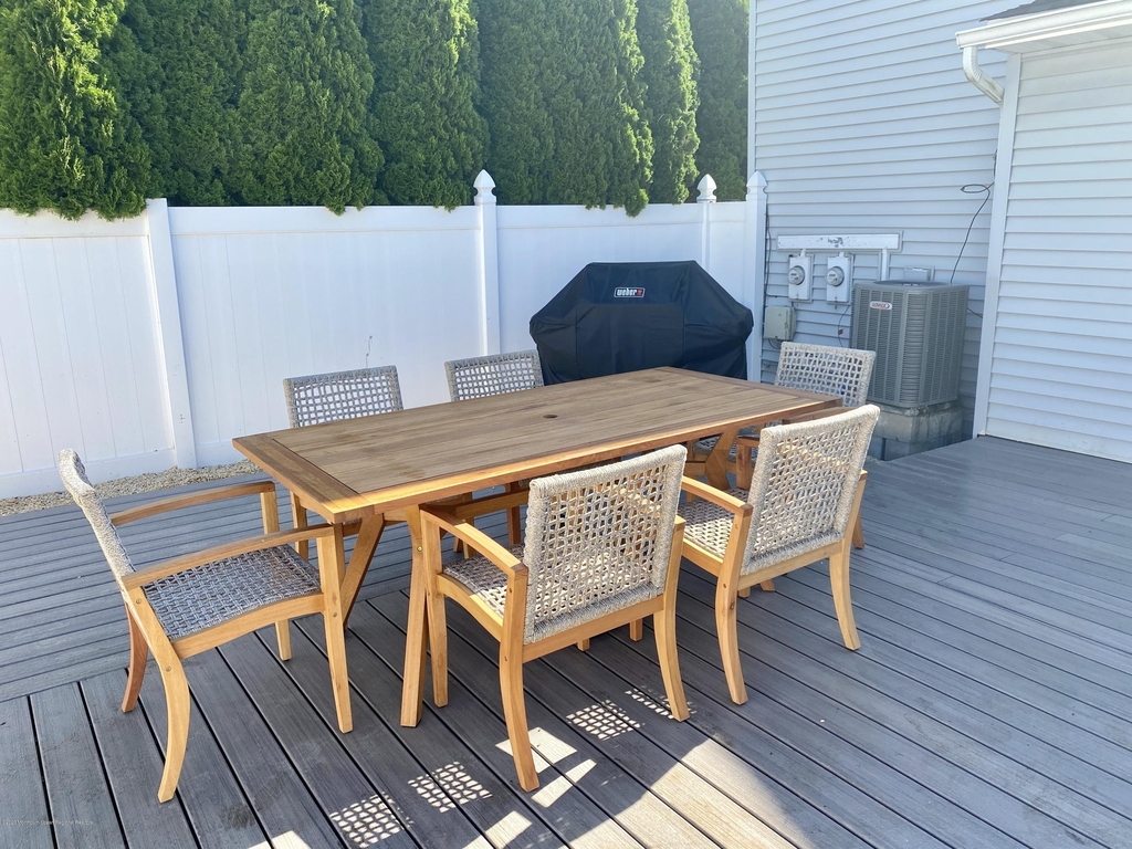 402 A Street - Photo 16
