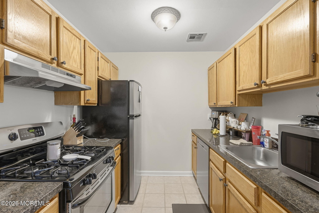 231 Atlantic Street - Photo 5