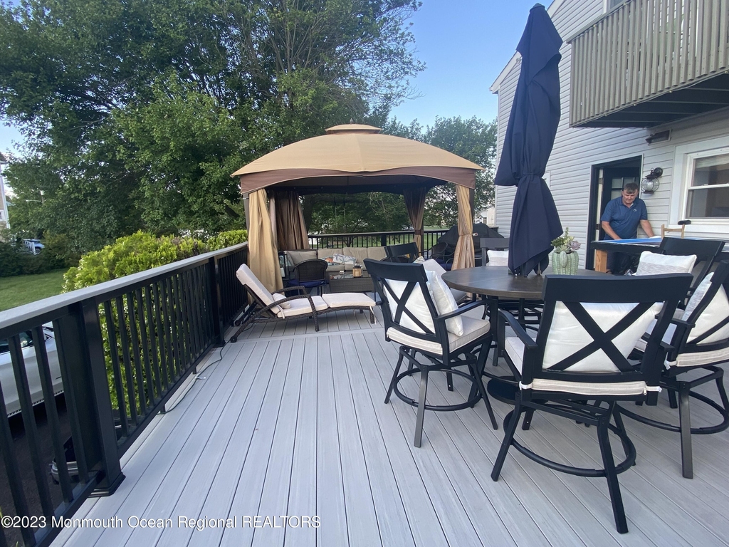 245 Monmouth Boulevard - Photo 15