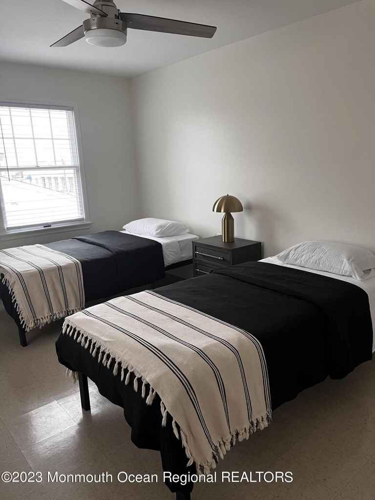 1100 Barnegat Avenue - Photo 18