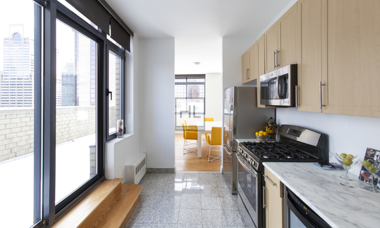 West 48th Street - Photo 3