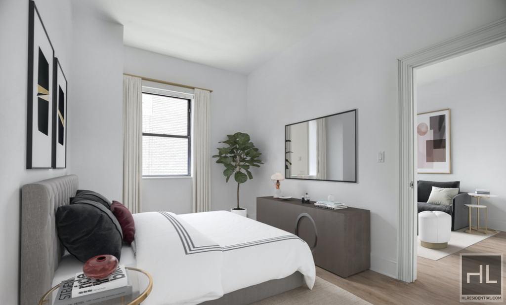 West 34th Street - Photo 2