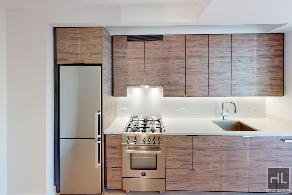West 38th Street - Photo 0