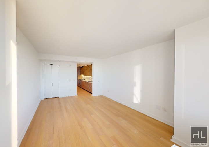 West 38th Street - Photo 5
