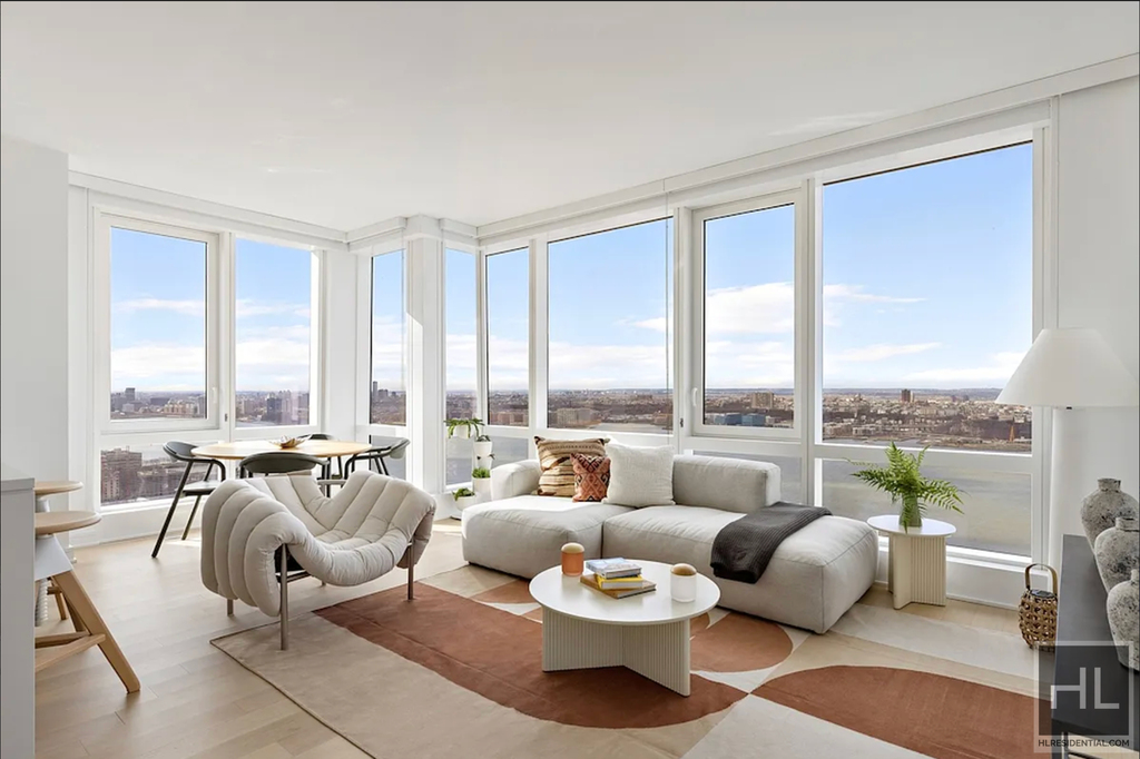 West 38th Street - Photo 1