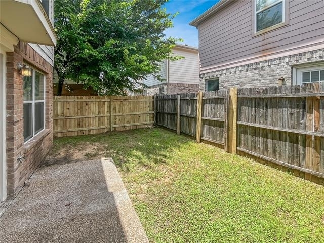 2325 Kingsway Drive - Photo 14