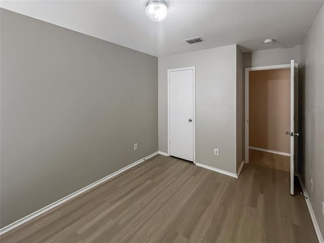 2325 Kingsway Drive - Photo 10