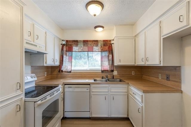 1733 Chucker Court - Photo 6