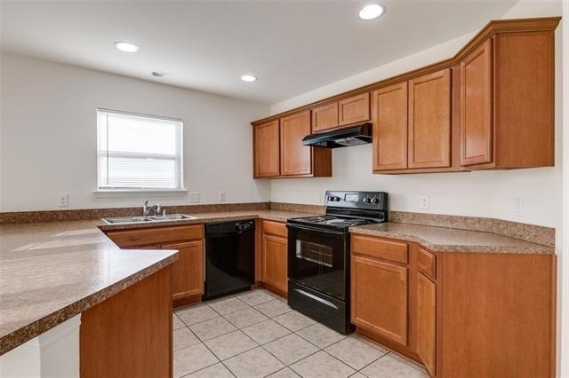 929 Glenndon Drive - Photo 4