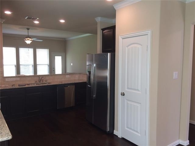 312 Eden Drive - Photo 4