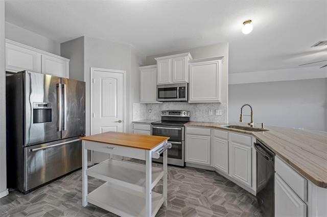 5590 Manitou Drive - Photo 3