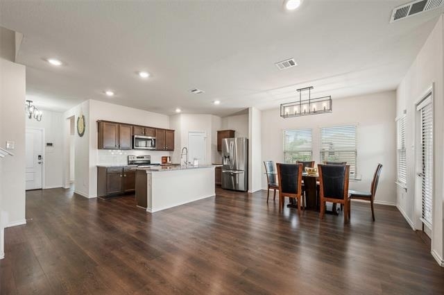 901 Euston Street - Photo 3