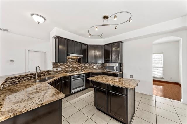 764 Whitman Place - Photo 17