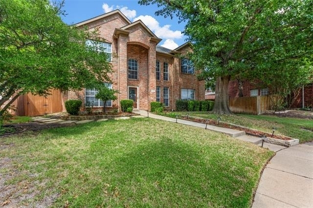 764 Whitman Place - Photo 1