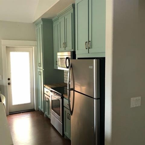 808 W Hull Street - Photo 2