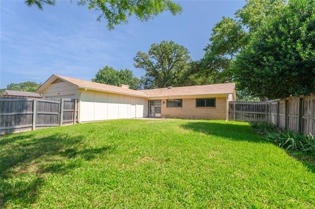 1506 Trowbridge Street - Photo 15