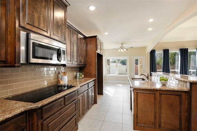 1087 Sahallee Drive - Photo 9