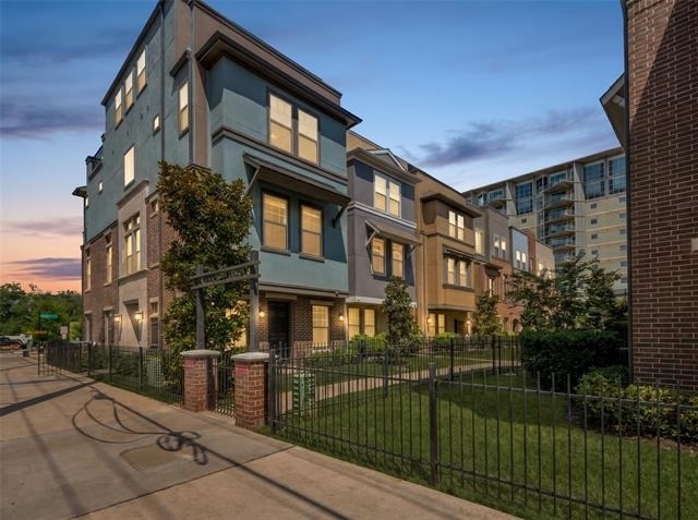 1309 Arch Place - Photo 1