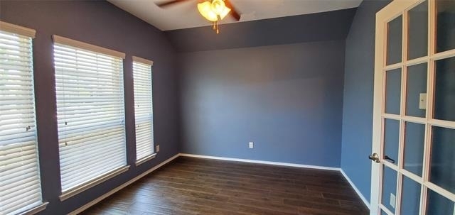 929 Lake Woodland Drive - Photo 2