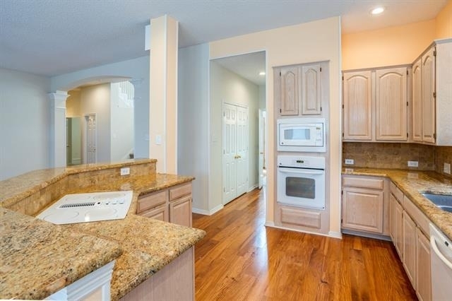 1304 Pagewynne Drive - Photo 8