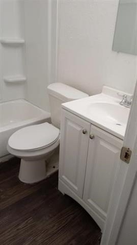 1102 E Lamar Street - Photo 4